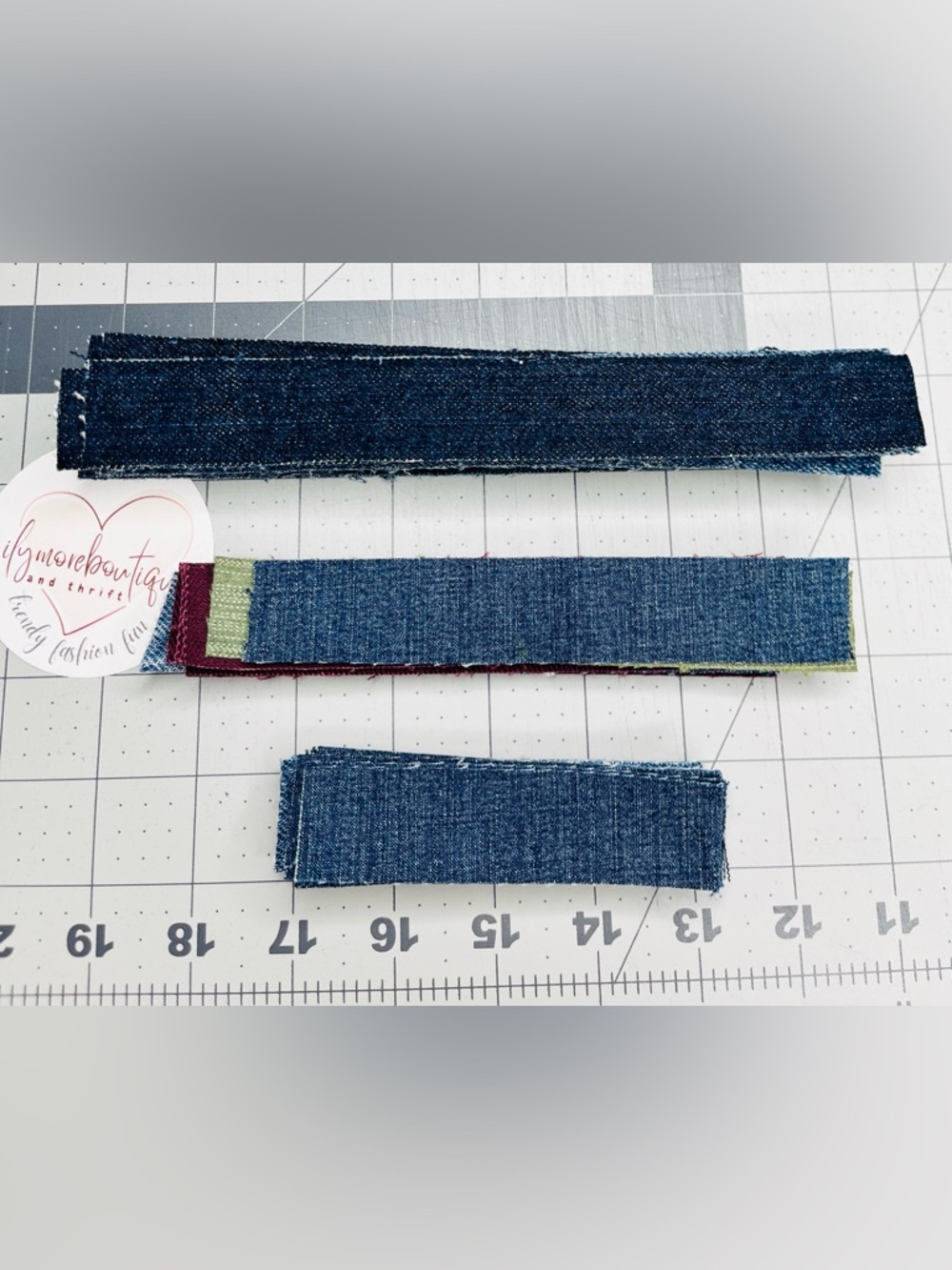 Denim Fabric Scrap Strips bundle of 50 for up-cycling 1 inch wide - Picture 5 of 6